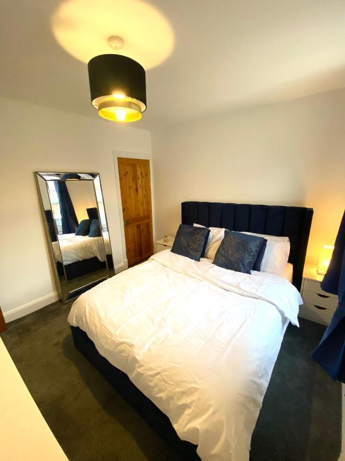 Medway Getaway - 3 Bed Home With Luxury Bathroom Chatham  Eksteriør billede